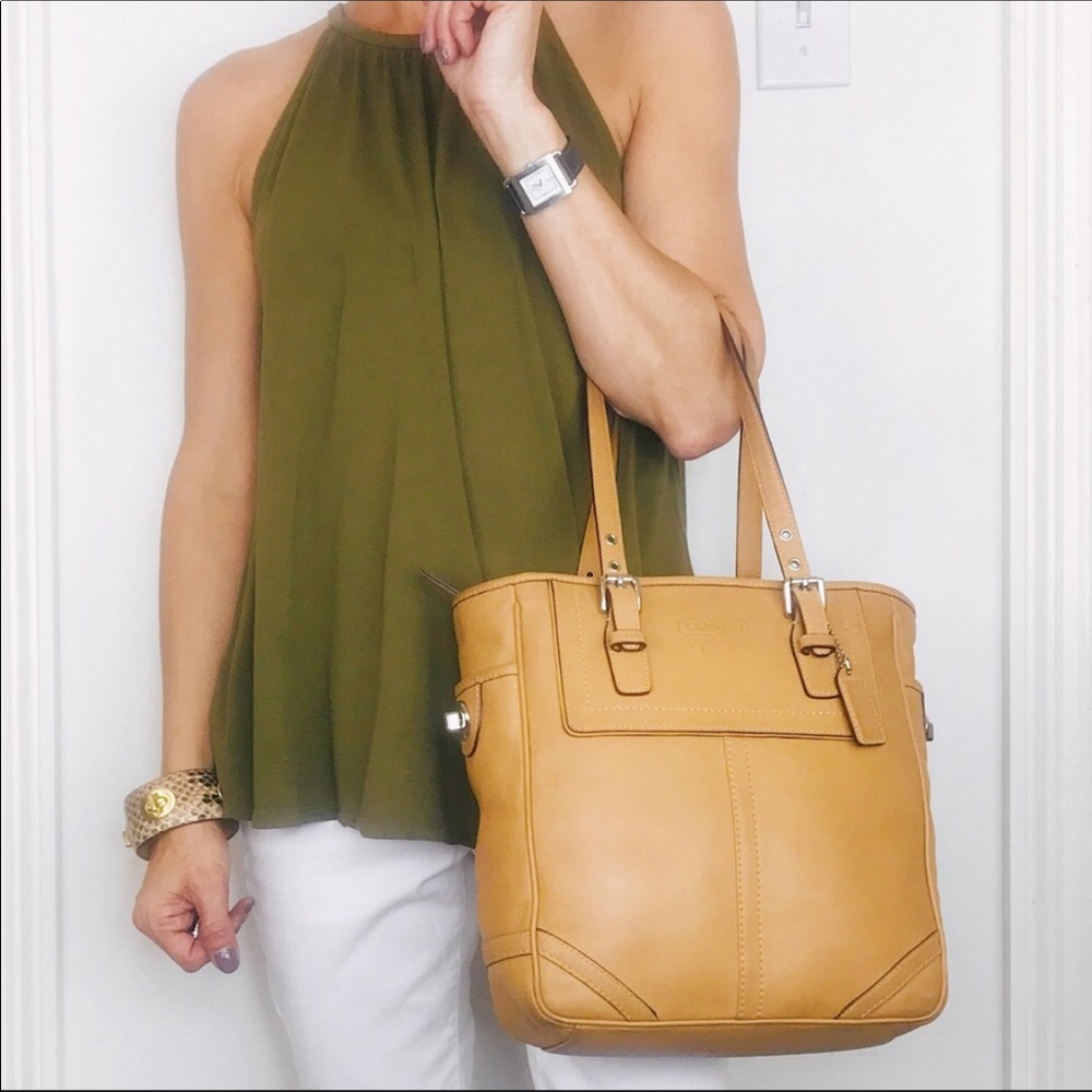 Coach Hamptons Distress Tan leather Tote Bag
